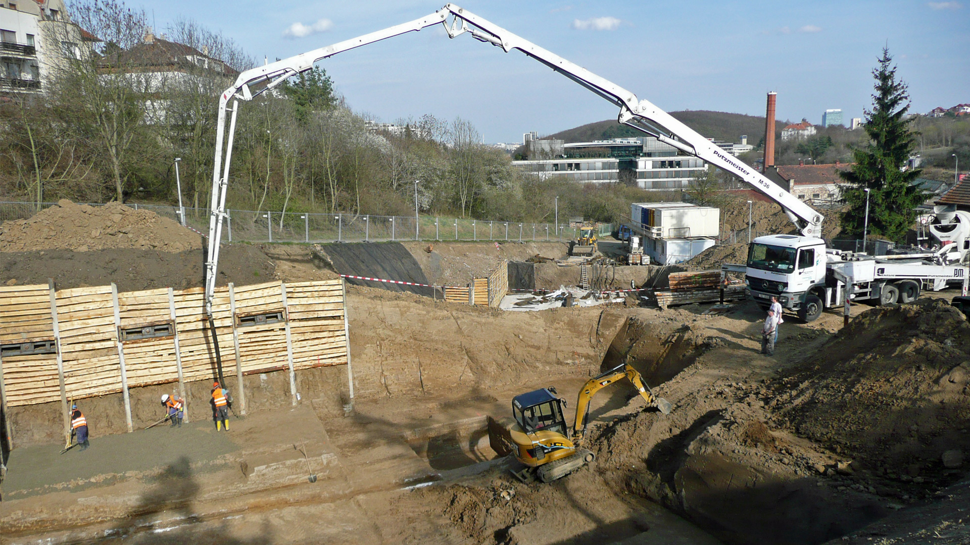 Zahájení betonáže suterénu 21.03.2014